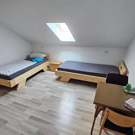 Apartamento 2 *